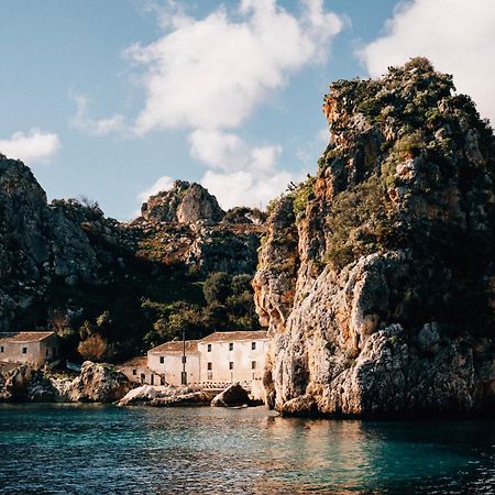 Вілла Tonnara Di Scopello Кастелламмаре-дель-Гольфо Екстер'єр фото